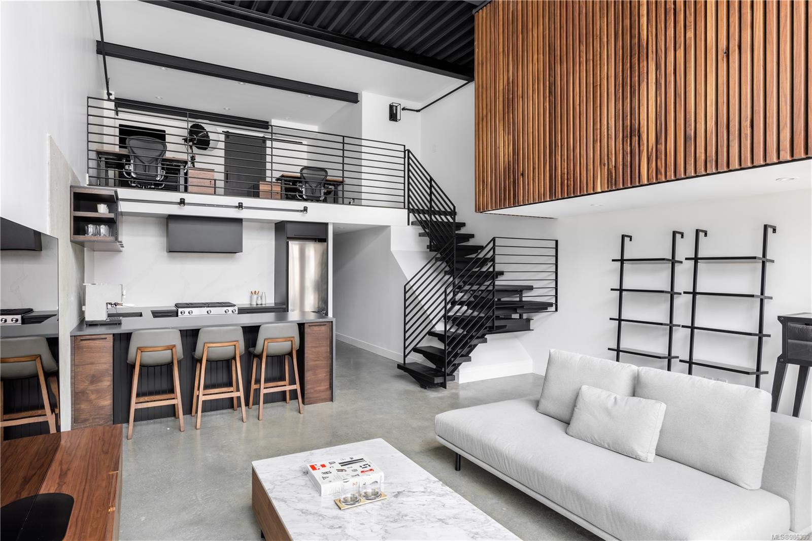 1030 Meares St # 201