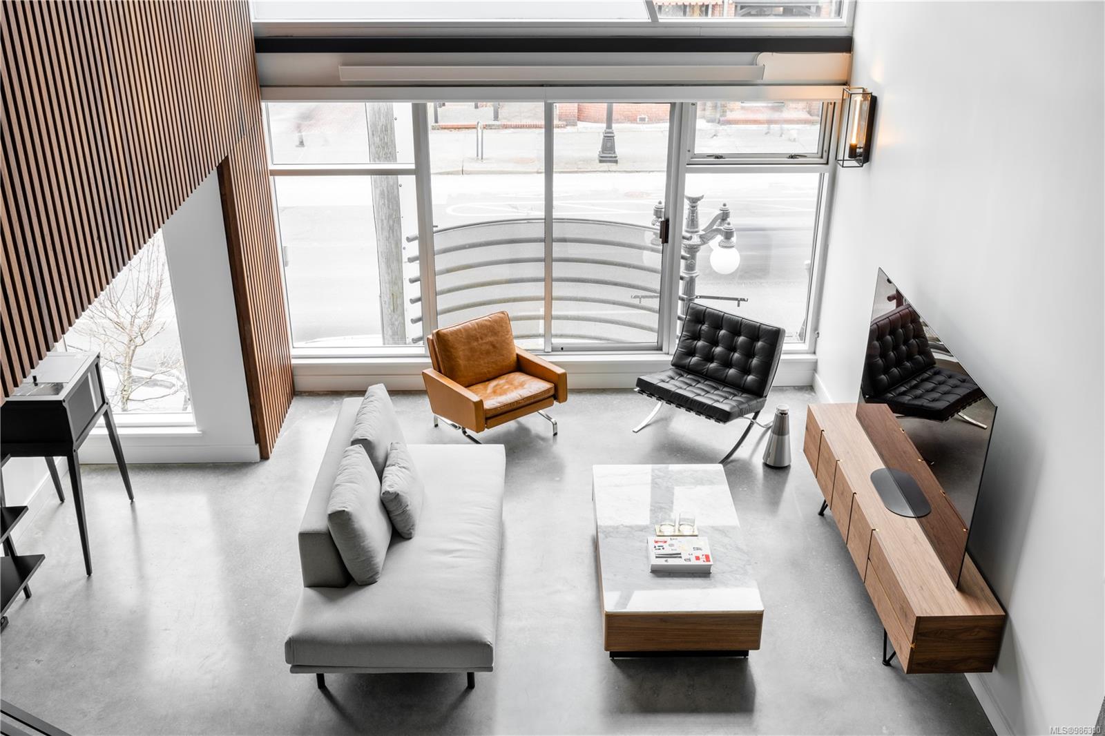 1030 Meares St # 201