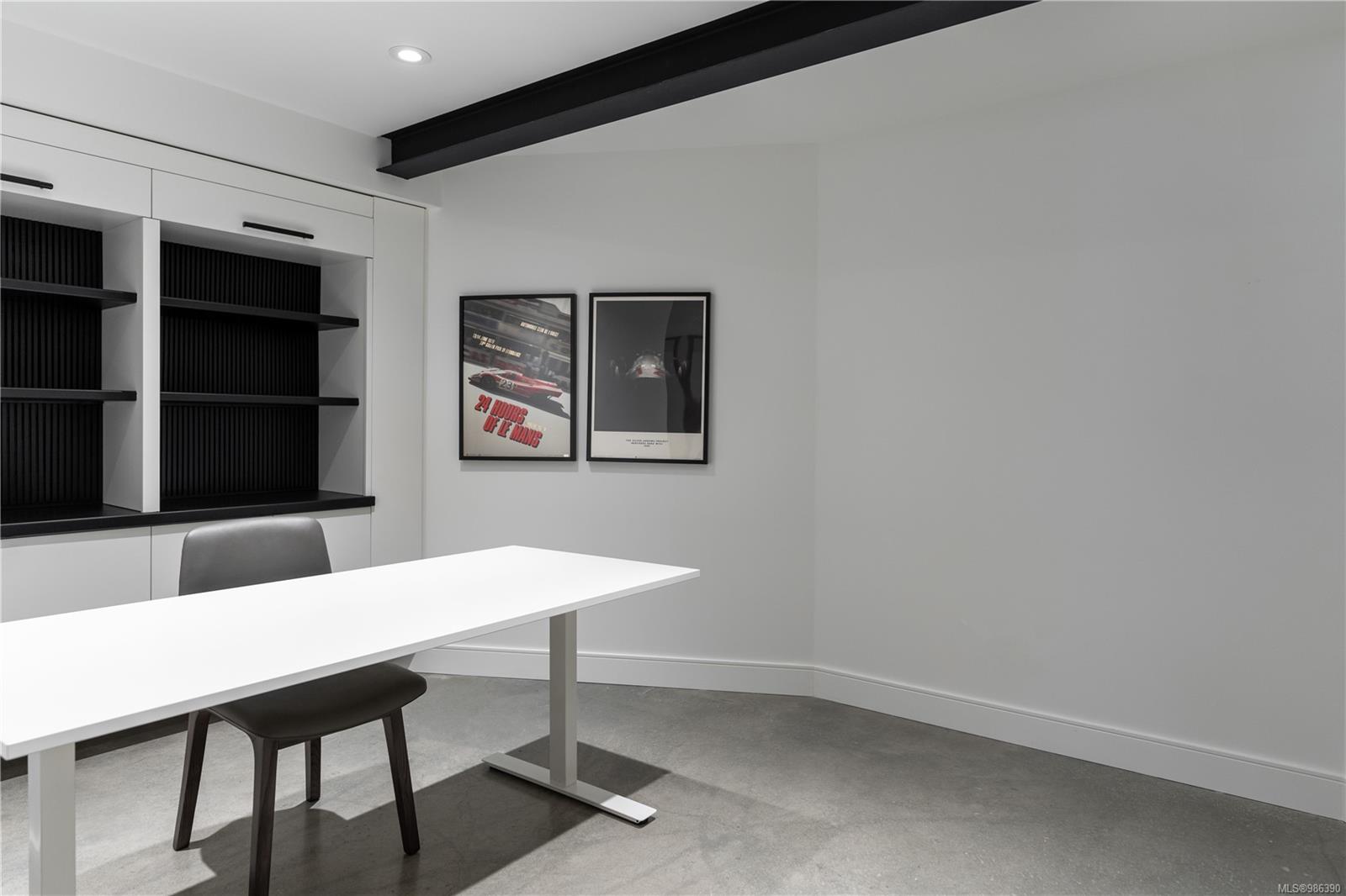 1030 Meares St # 201