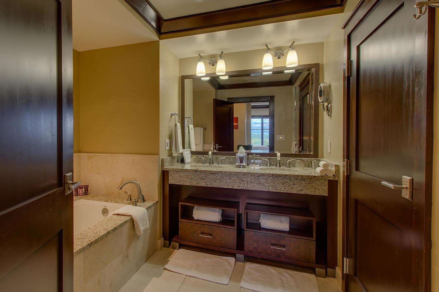 13051 Ritz Carlton Highlands Ct Unit: 4308 Interest 8