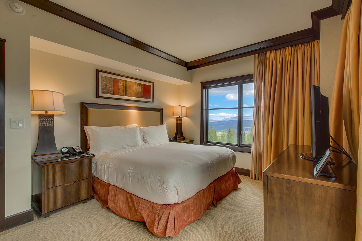 13051 Ritz Carlton Highlands Ct Unit: 4308 Interest 8