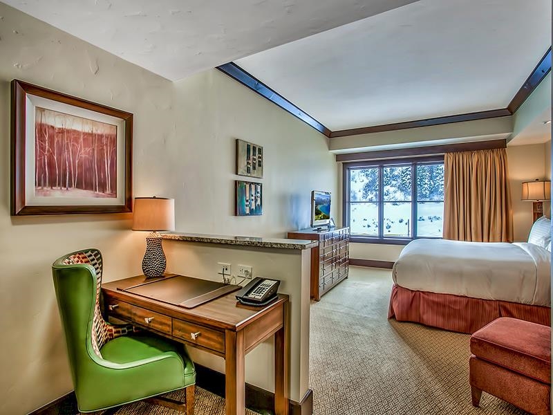 13051 Ritz Carlton Highlands Ct Unit: 4405