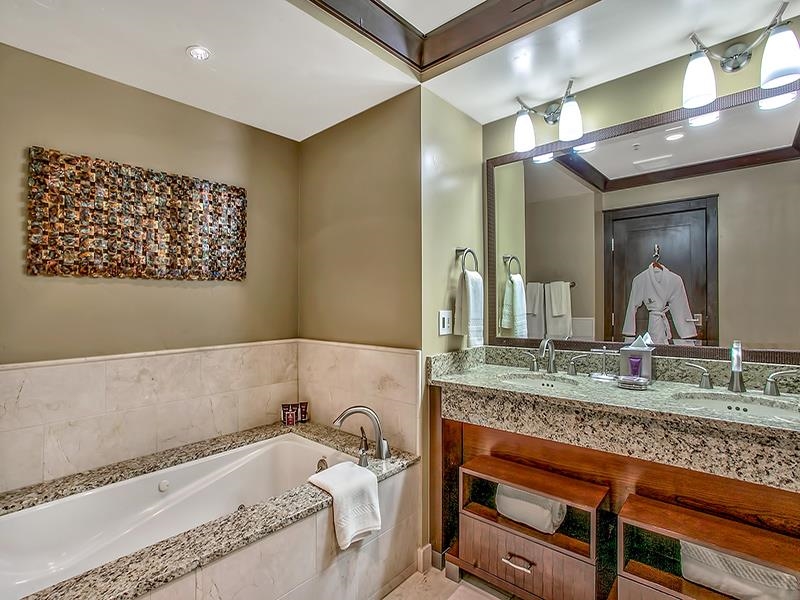 13051 Ritz Carlton Highlands Ct Unit: 4405