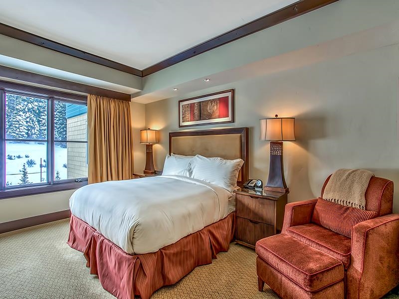 13051 Ritz Carlton Highlands Ct Unit: 4405