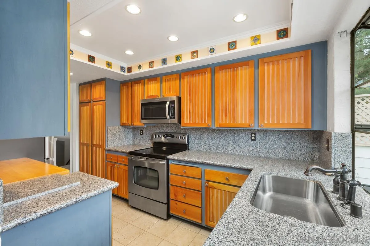 4503 Chateau Dr