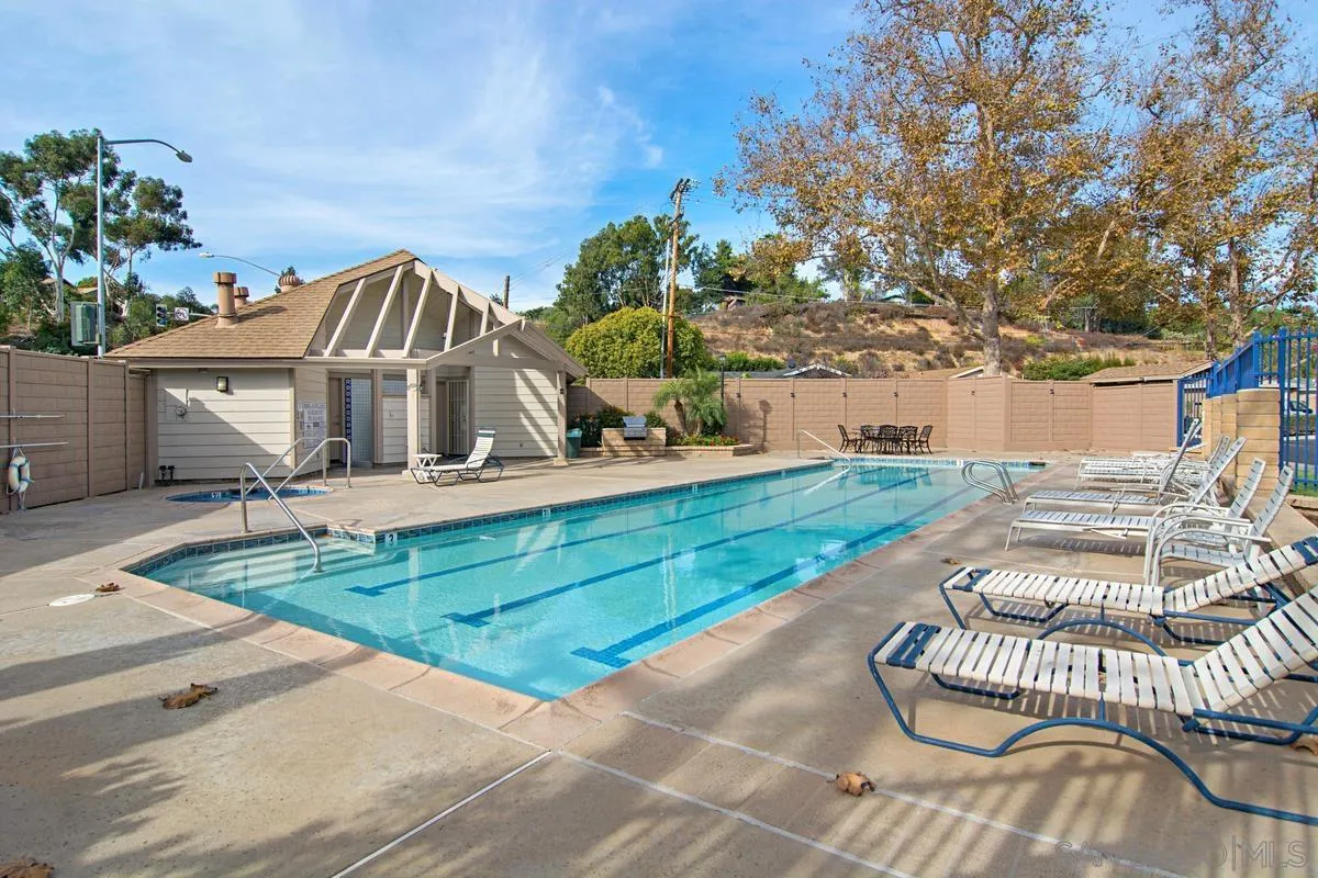 4503 Chateau Dr