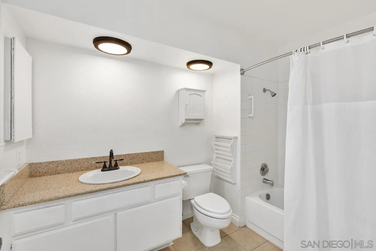 4503 Chateau Dr