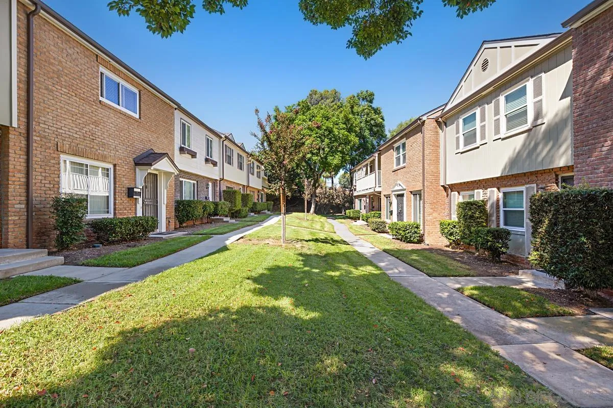 11911 Royal Rd. Unit C