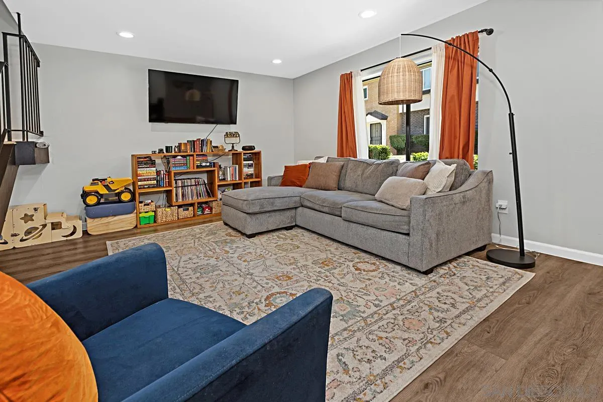 11911 Royal Rd. Unit C