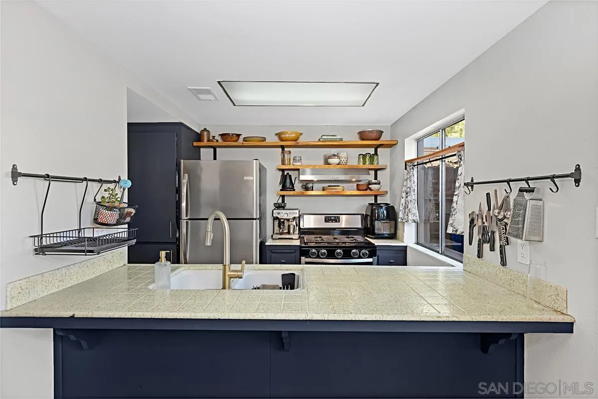 11911 Royal Rd. Unit C