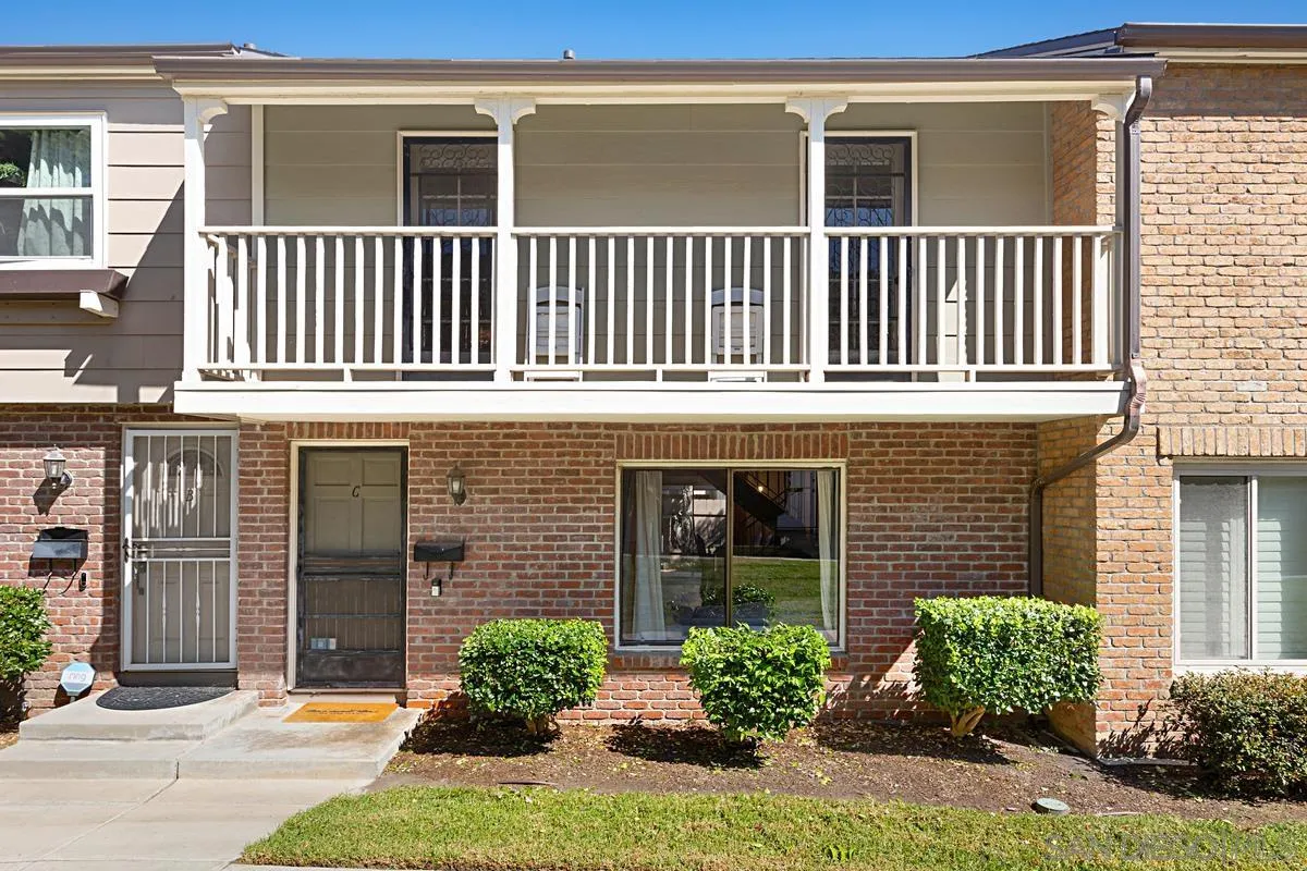 11911 Royal Rd. Unit C