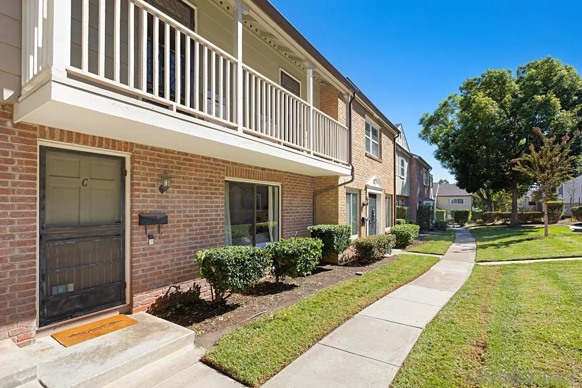11911 Royal Rd. Unit C
