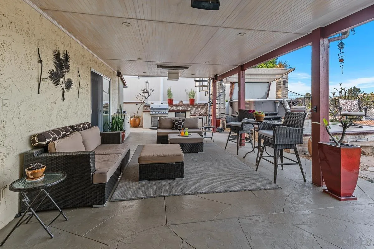 2603 S Barcelona St.