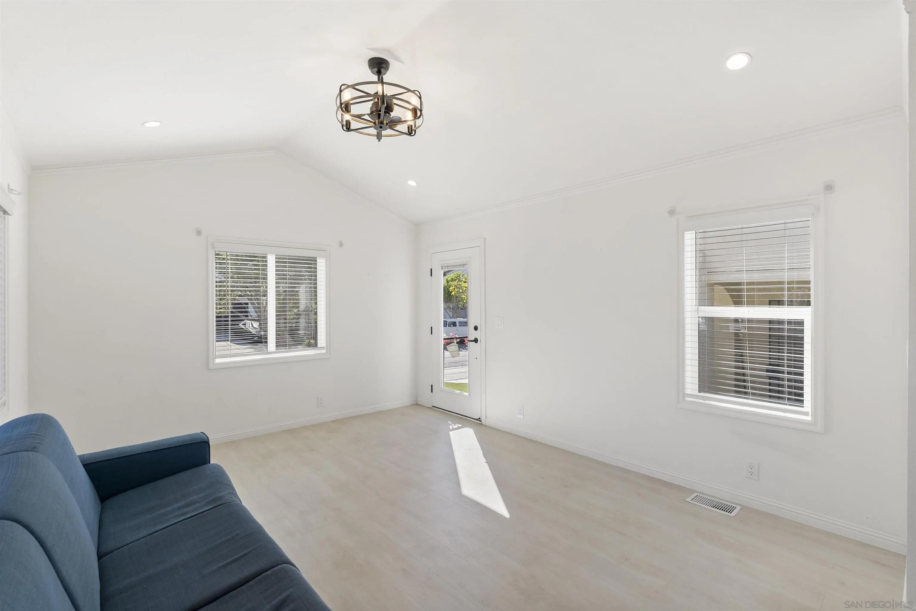 5358 Vista Santa Margarita