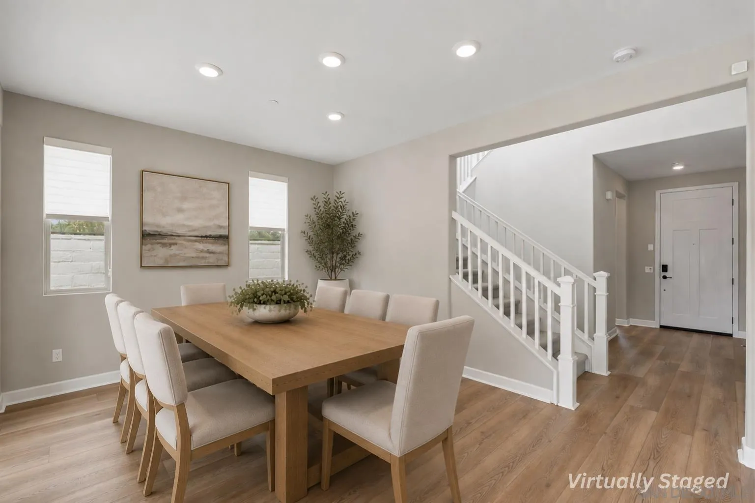 1187 Barry Pl