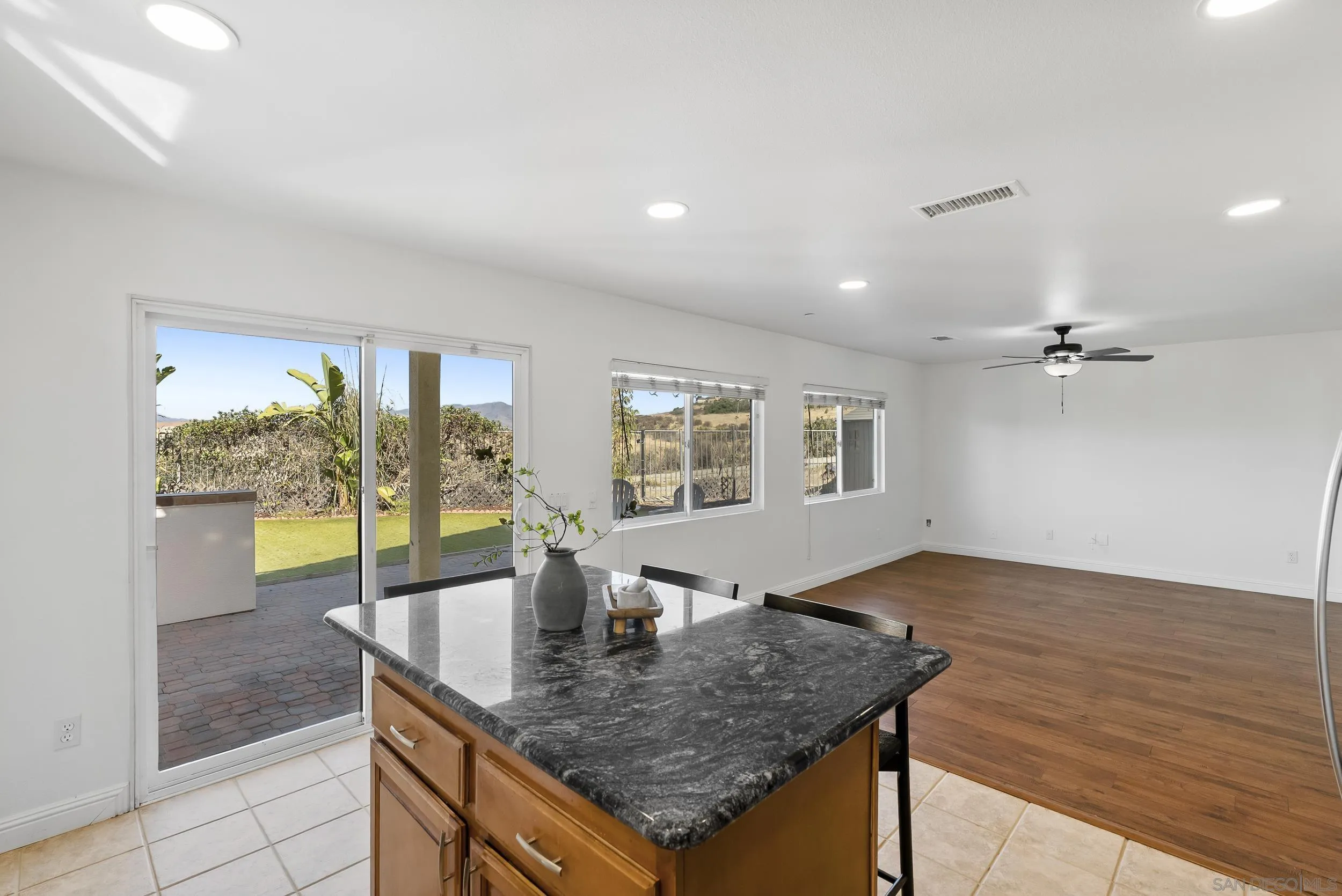 5356 Vista Santa Margarita