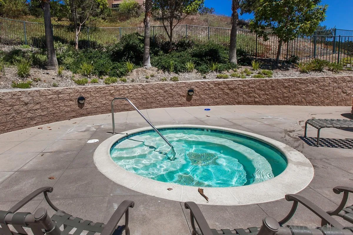 3683 Jetty Pt.