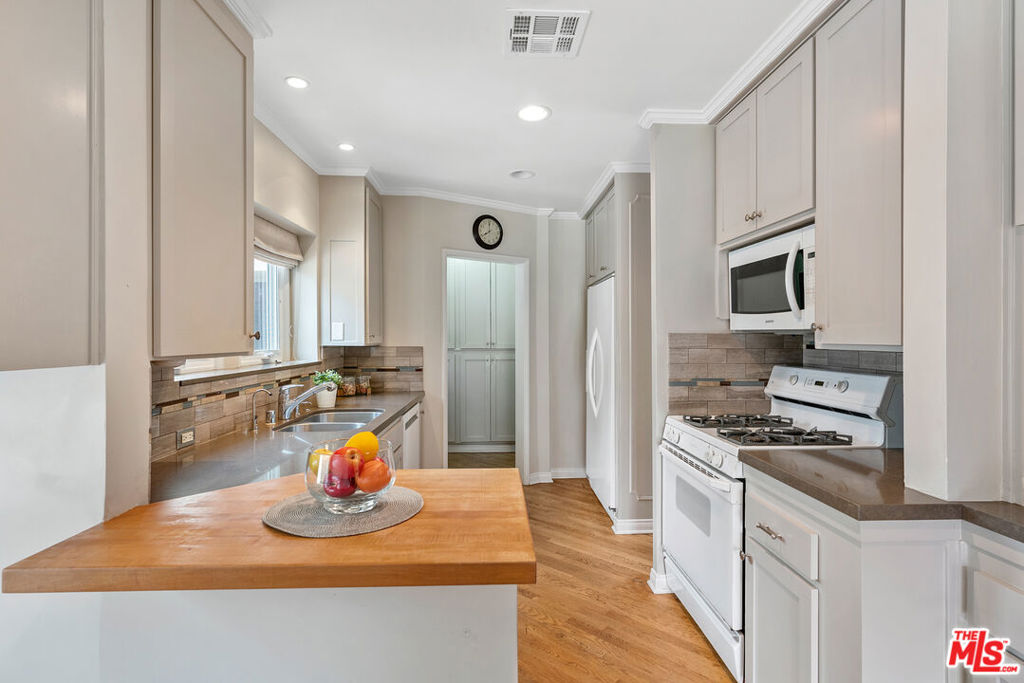 11945 Addison Street