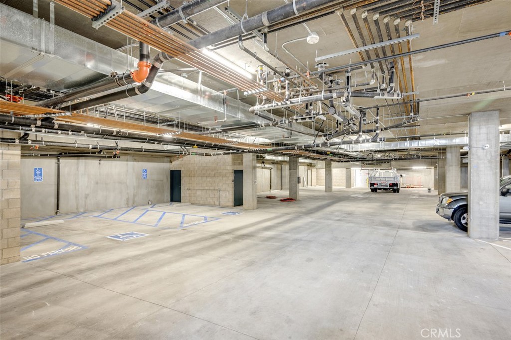 14526 Hartland Street Unit: 303