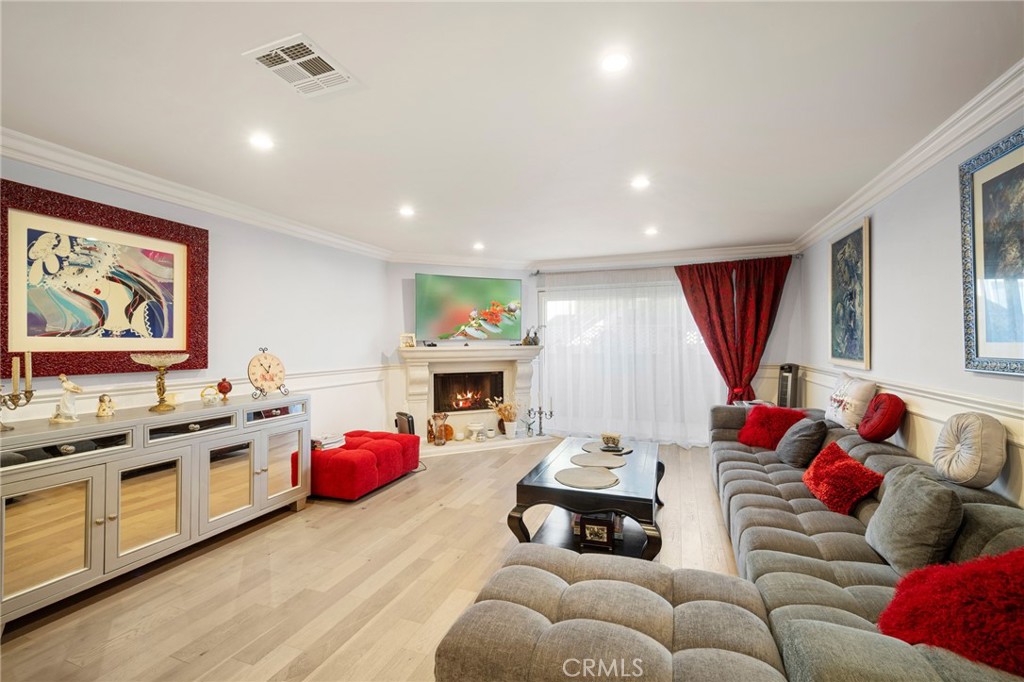 1114 San Rafael Avenue 5