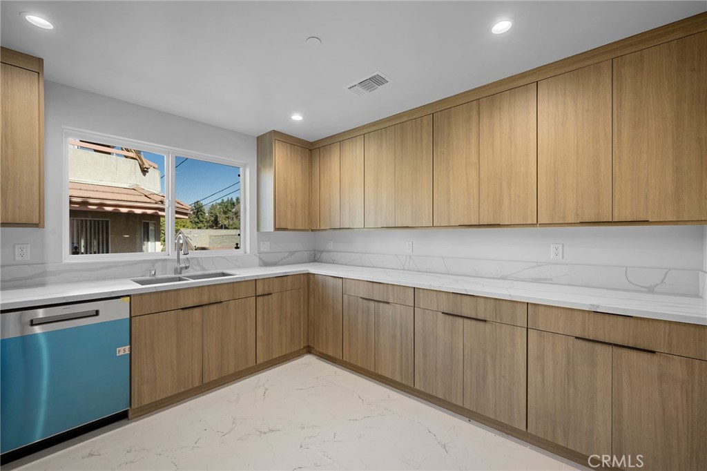 357 Harvey Drive 103
