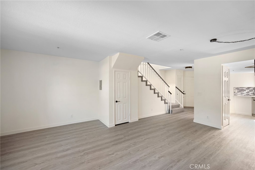 537 N Adams Street 207