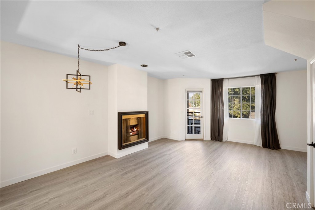 537 N Adams Street 207