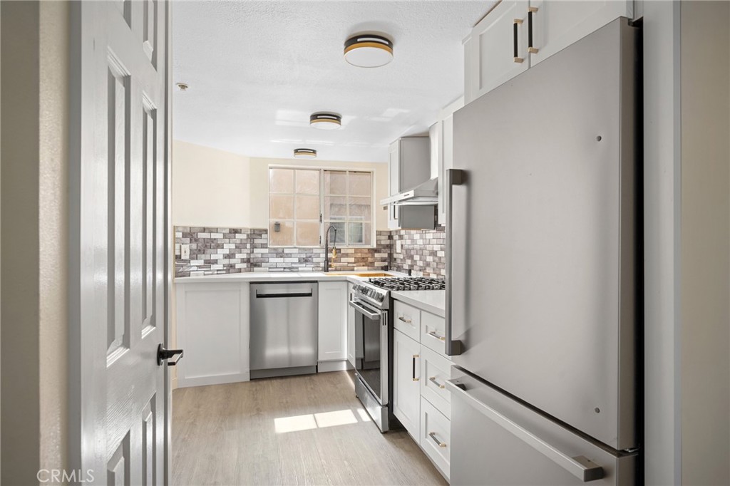 537 N Adams Street 207