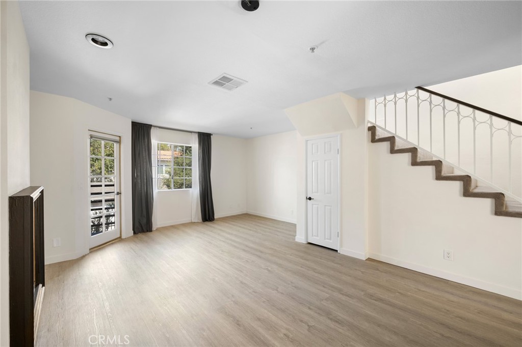 537 N Adams Street 207