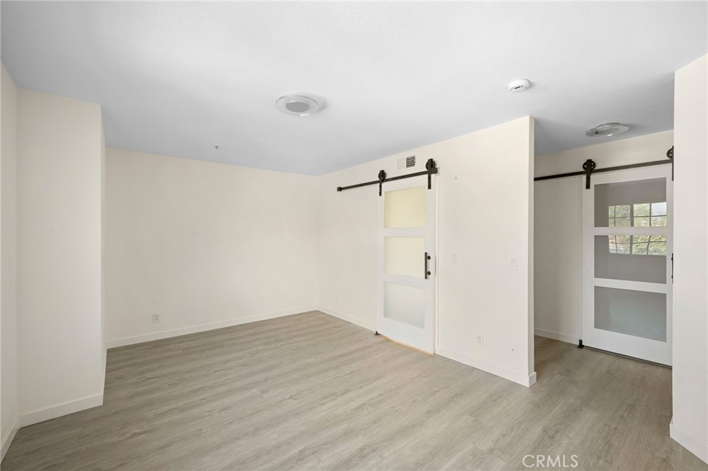 537 N Adams Street 207