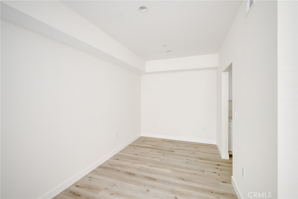 14526 Hartland Street 104