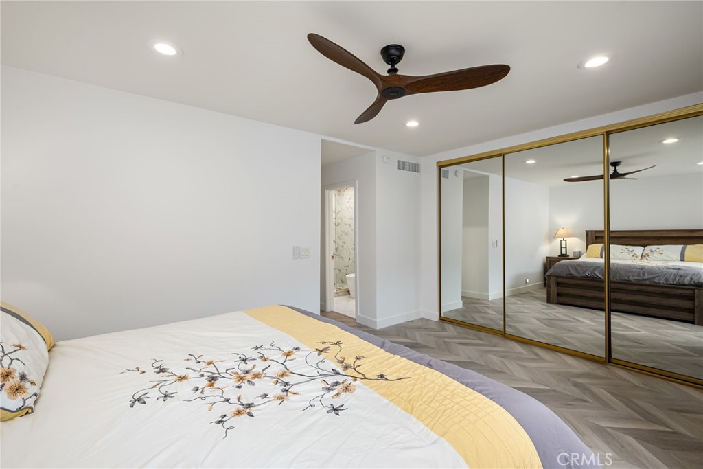 2303 N Magnolia