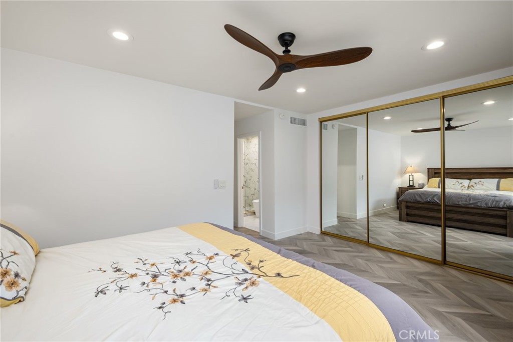 2303 N Magnolia
