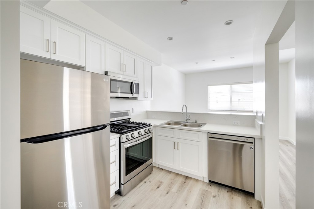 14526 Hartland Street 308