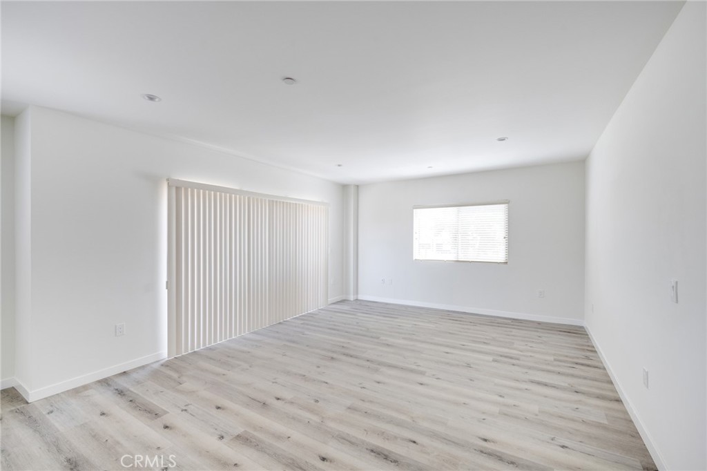 14526 Hartland Street 308