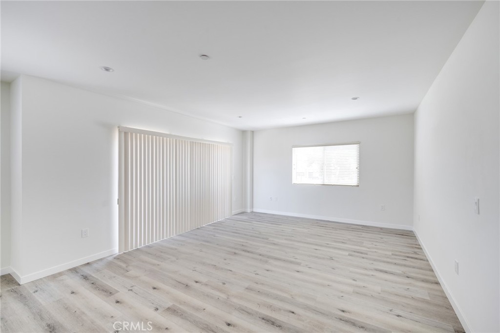 14526 Hartland Street 308