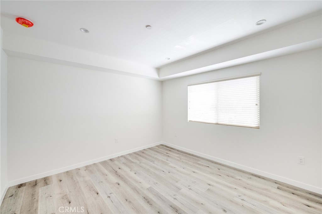 14526 Hartland Street 308