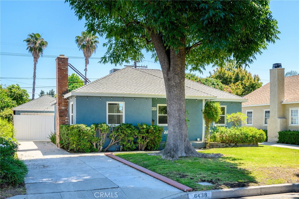 6438 Densmore