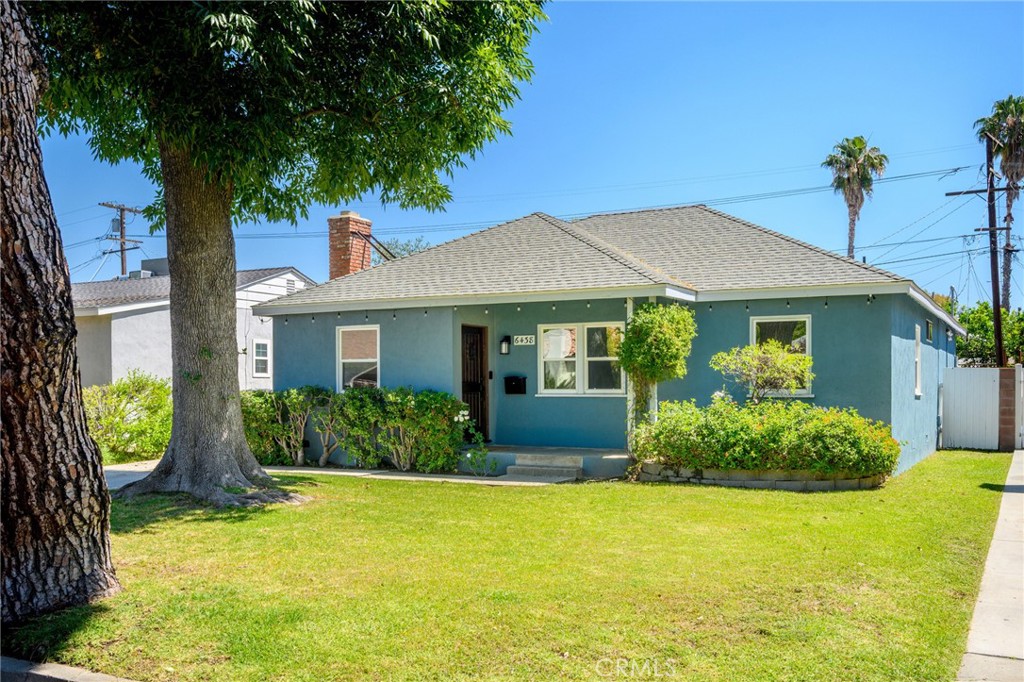 6438 Densmore
