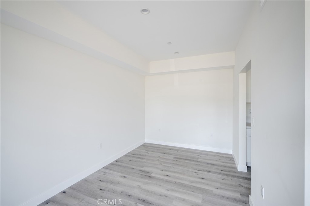 14526 Hartland Street 103