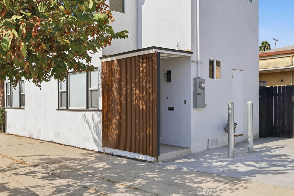1205 Cole Avenue