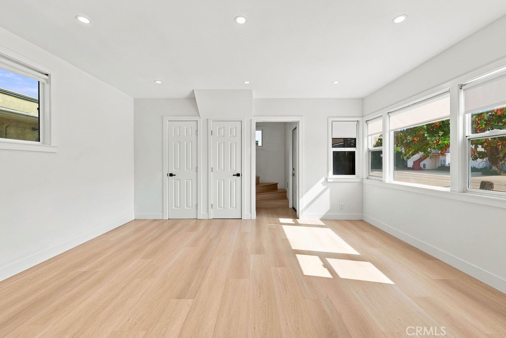 1205 Cole Avenue