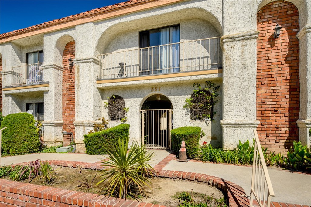 521 E Lomita Avenue 205