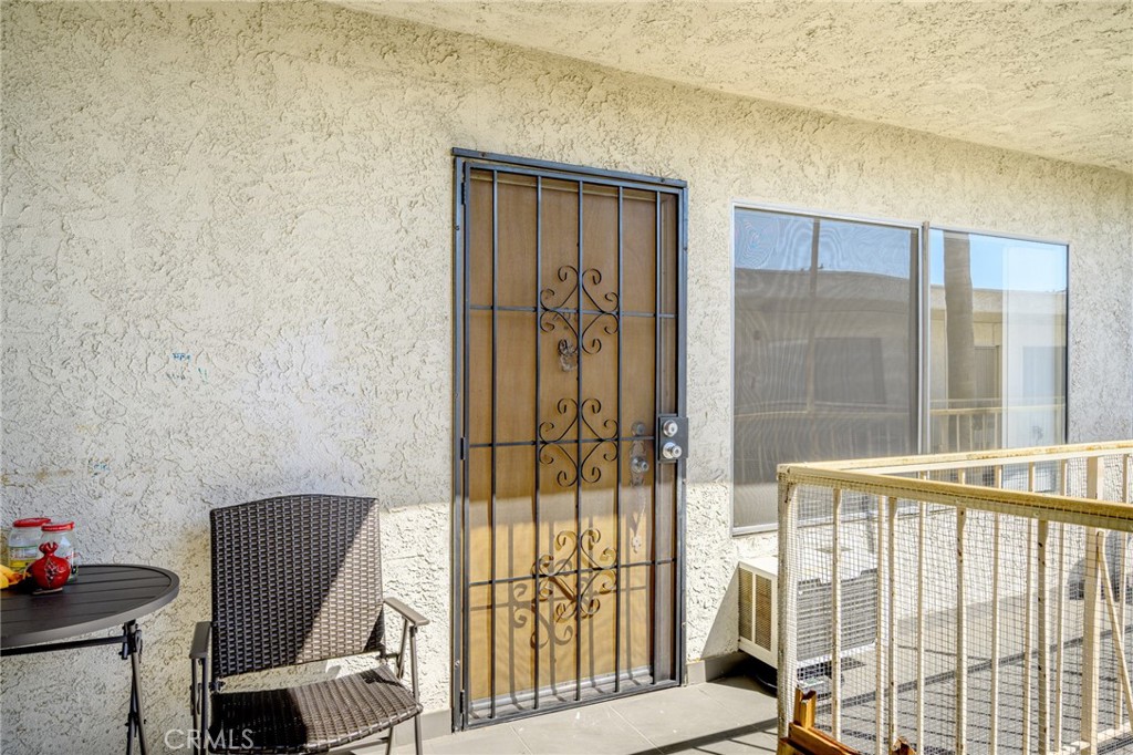521 E Lomita Avenue 205