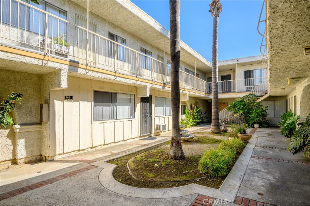 521 E Lomita Avenue 205