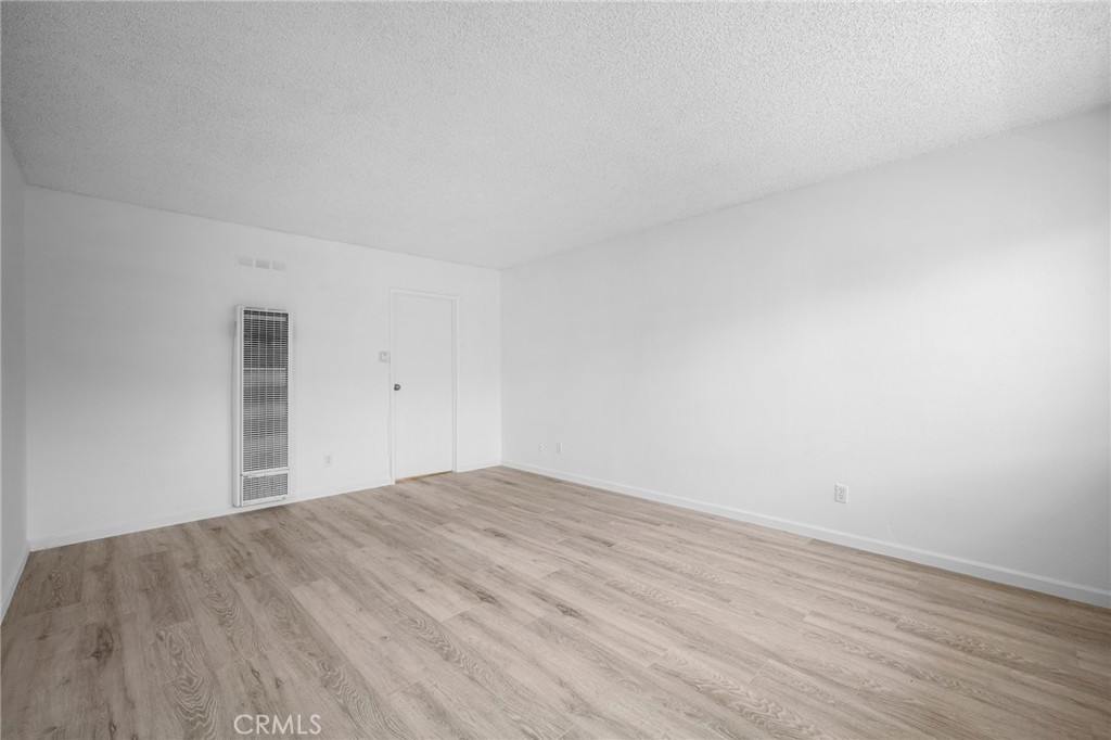 521 E Lomita Avenue 207