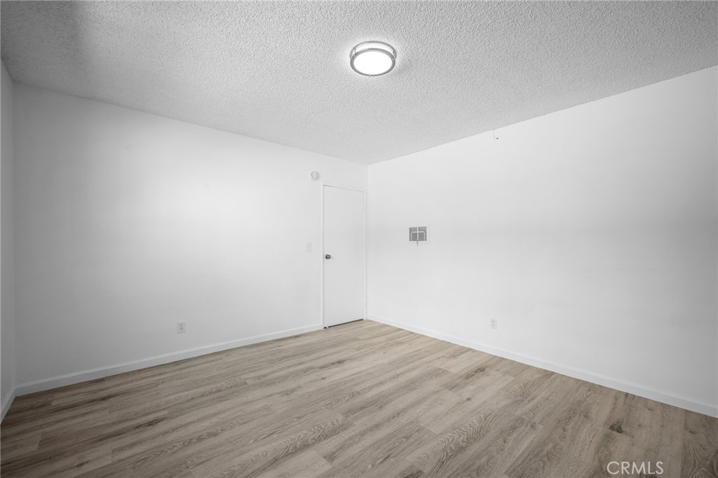 521 E Lomita Avenue 207