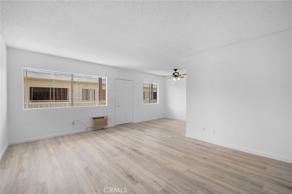 521 E Lomita Avenue 207