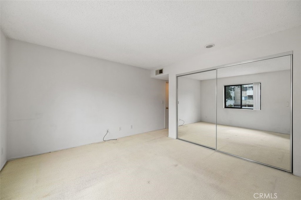 356 W California Avenue 11