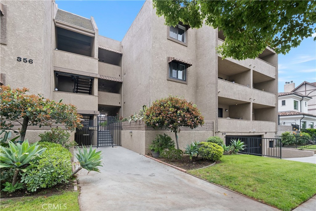 356 W California Avenue 11